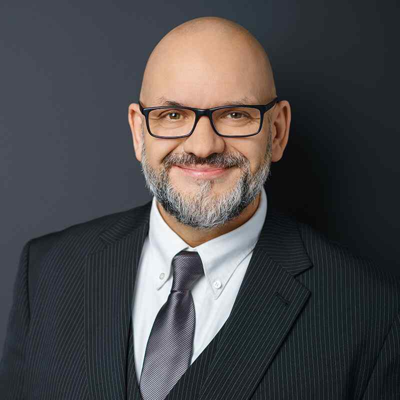 https://attorneygurus.com/wp-content/uploads/2019/10/image_team_07.jpg