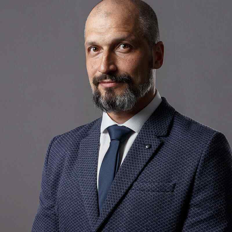 https://attorneygurus.com/wp-content/uploads/2019/10/inner_team_01-1.jpg